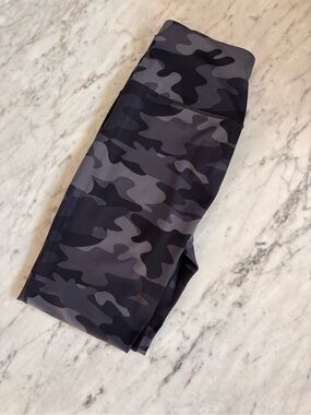 Lole Grey Camo Leggings